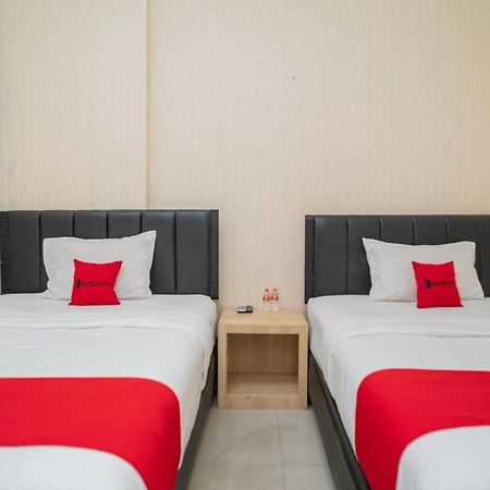 Reddoorz Near Flyover Arjosari Маланг Екстериор снимка