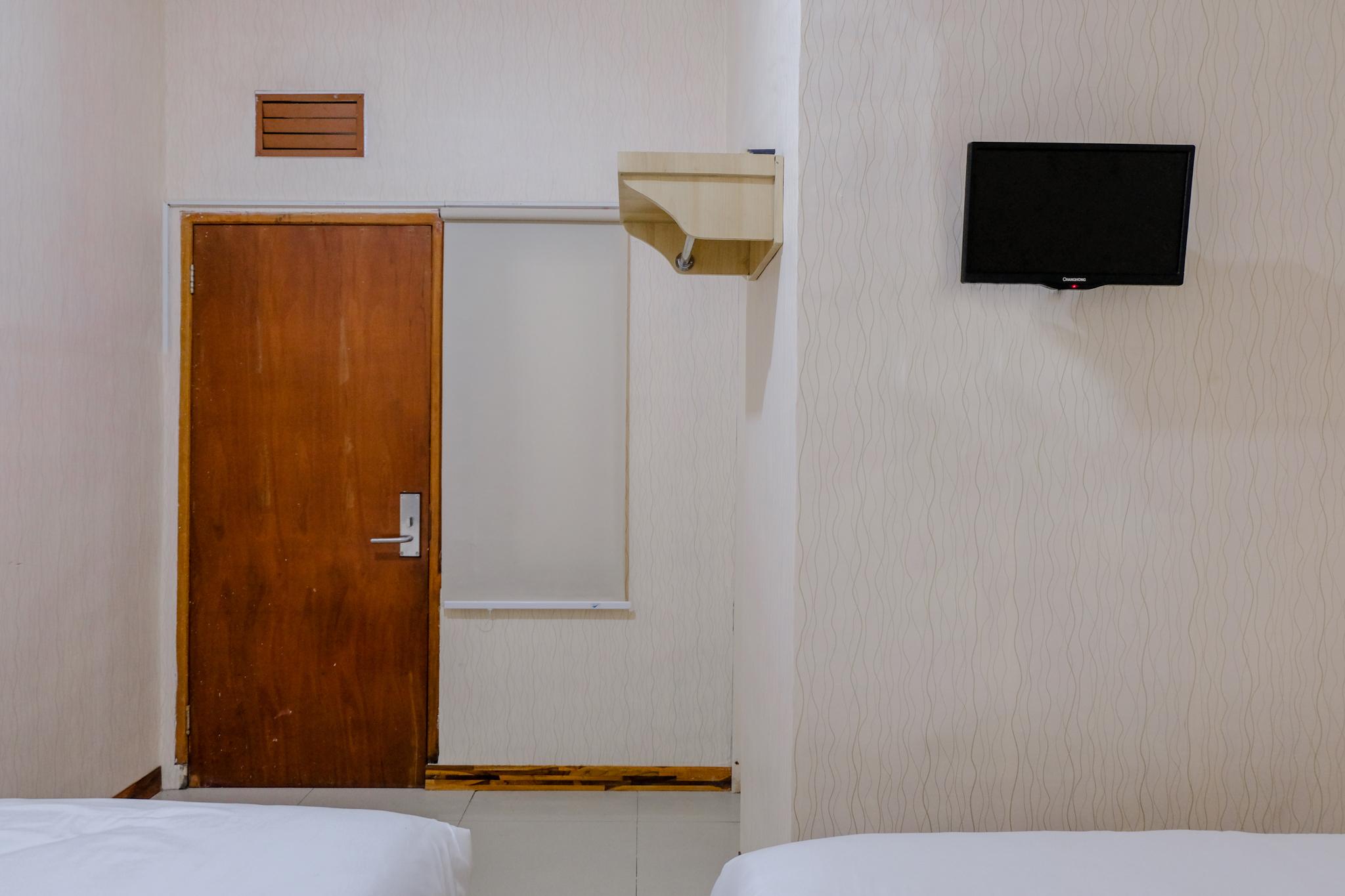 Reddoorz Near Flyover Arjosari Маланг Екстериор снимка