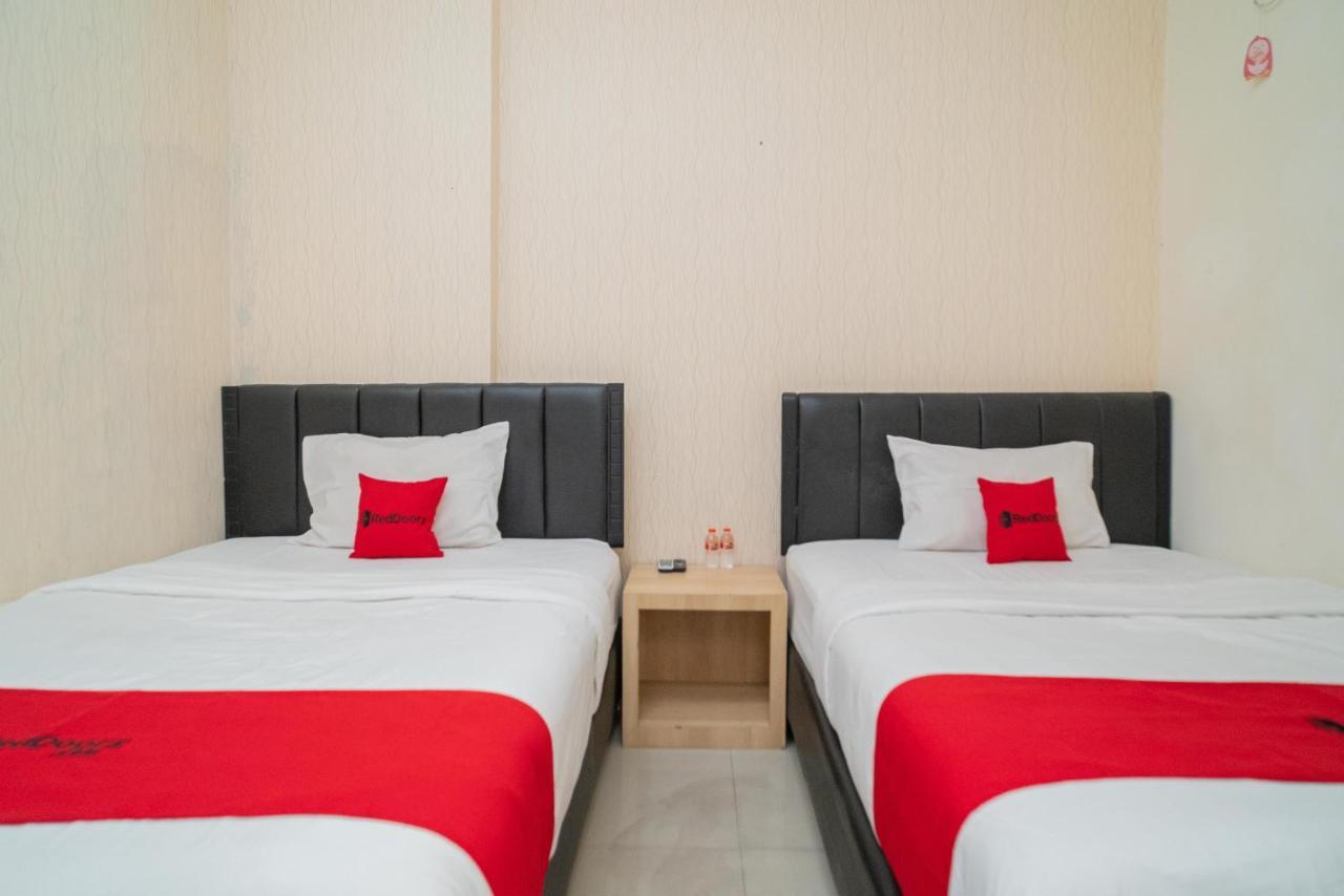 Reddoorz Near Flyover Arjosari Маланг Екстериор снимка