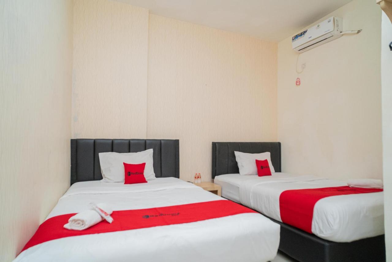 Reddoorz Near Flyover Arjosari Маланг Екстериор снимка